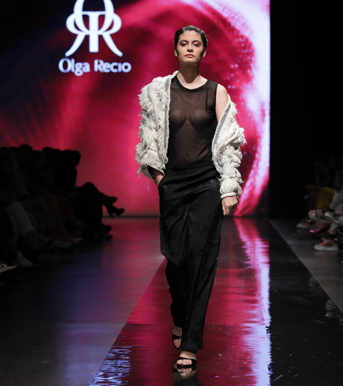 LOOK  9