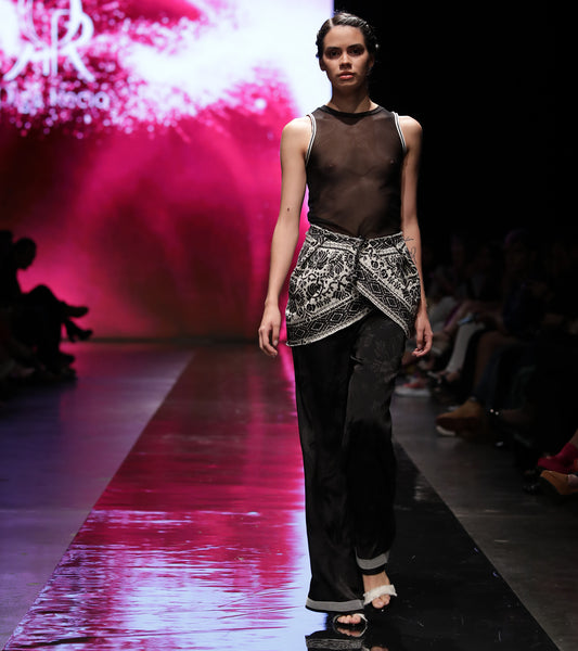 LOOK 11