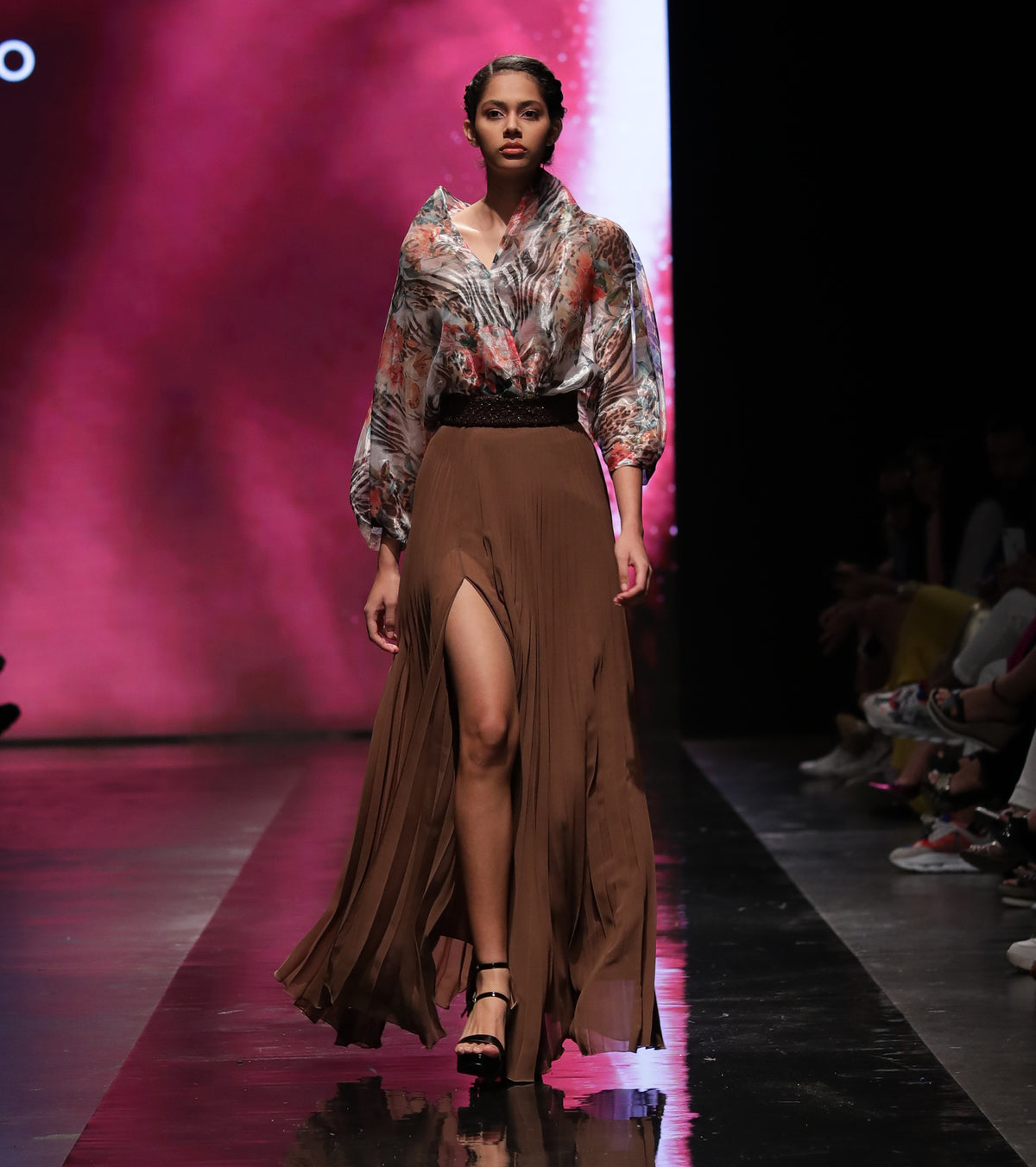 LOOK 20