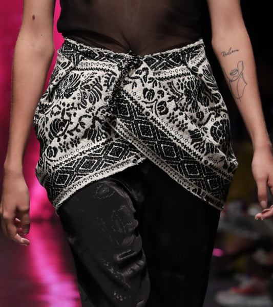 LOOK 11
