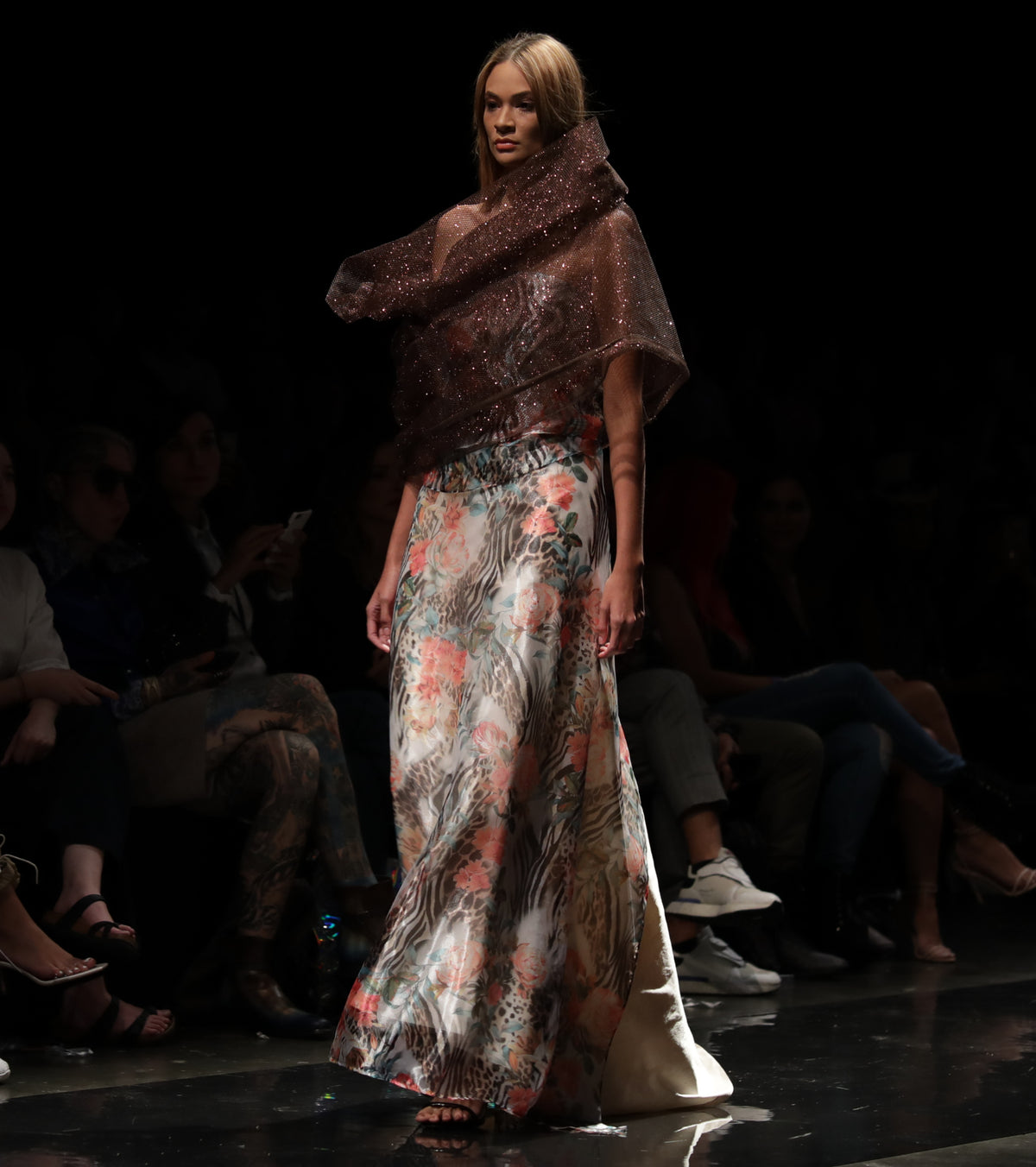 Look 25