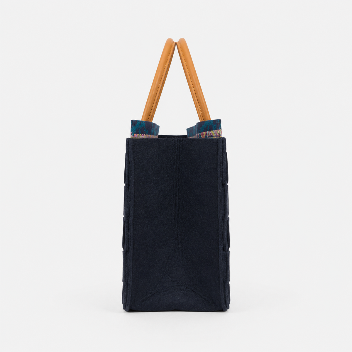BOLSO PEQUEÑO TRAMA FIELTRO NEGRO