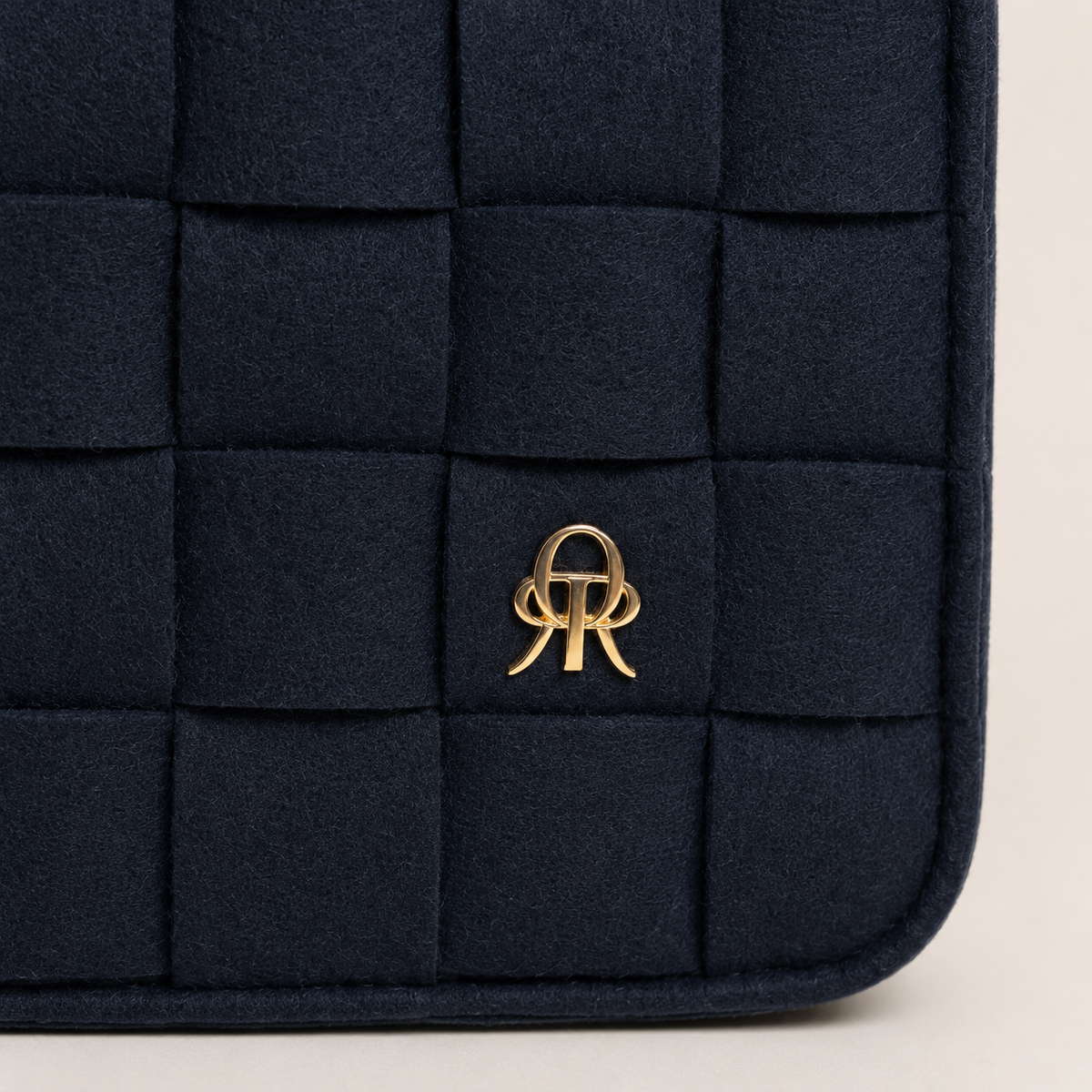 BLACK FELT-BLACK TWEED WEAVE