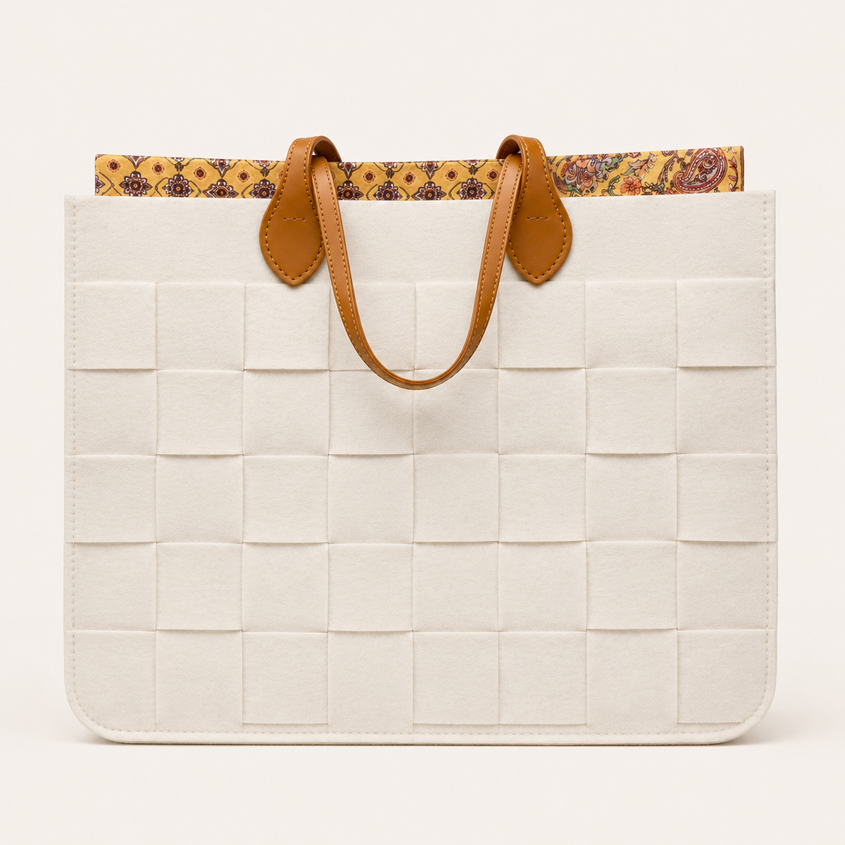 BOLSO MEDIANO TRAMA FIELTRO OFF WHITE