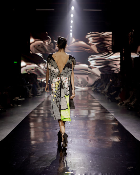 Look 25