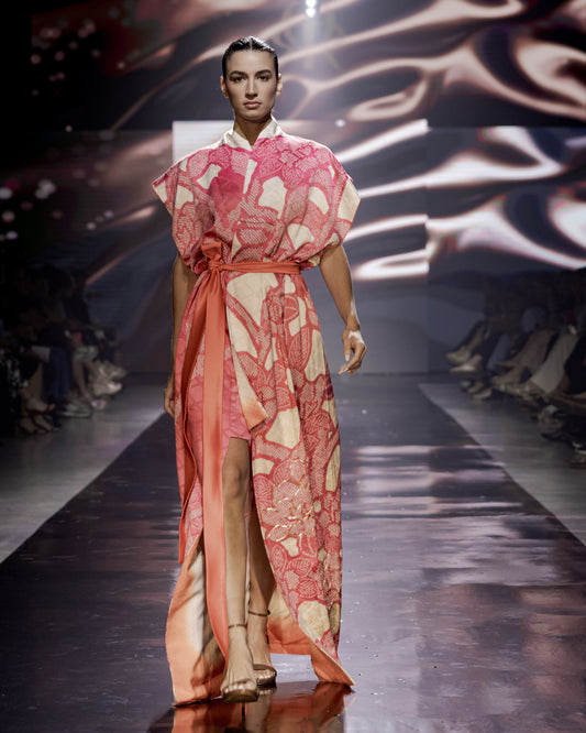 Look 16