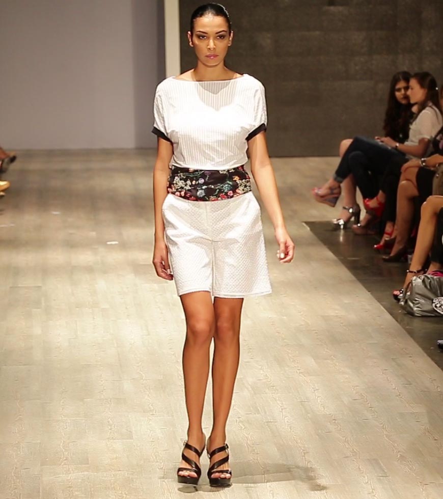 Look30